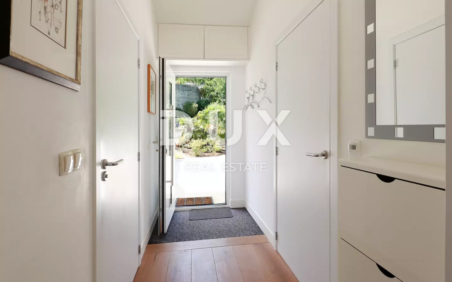3-bedroom Apartment In Liganj, Croatia (123 M²)