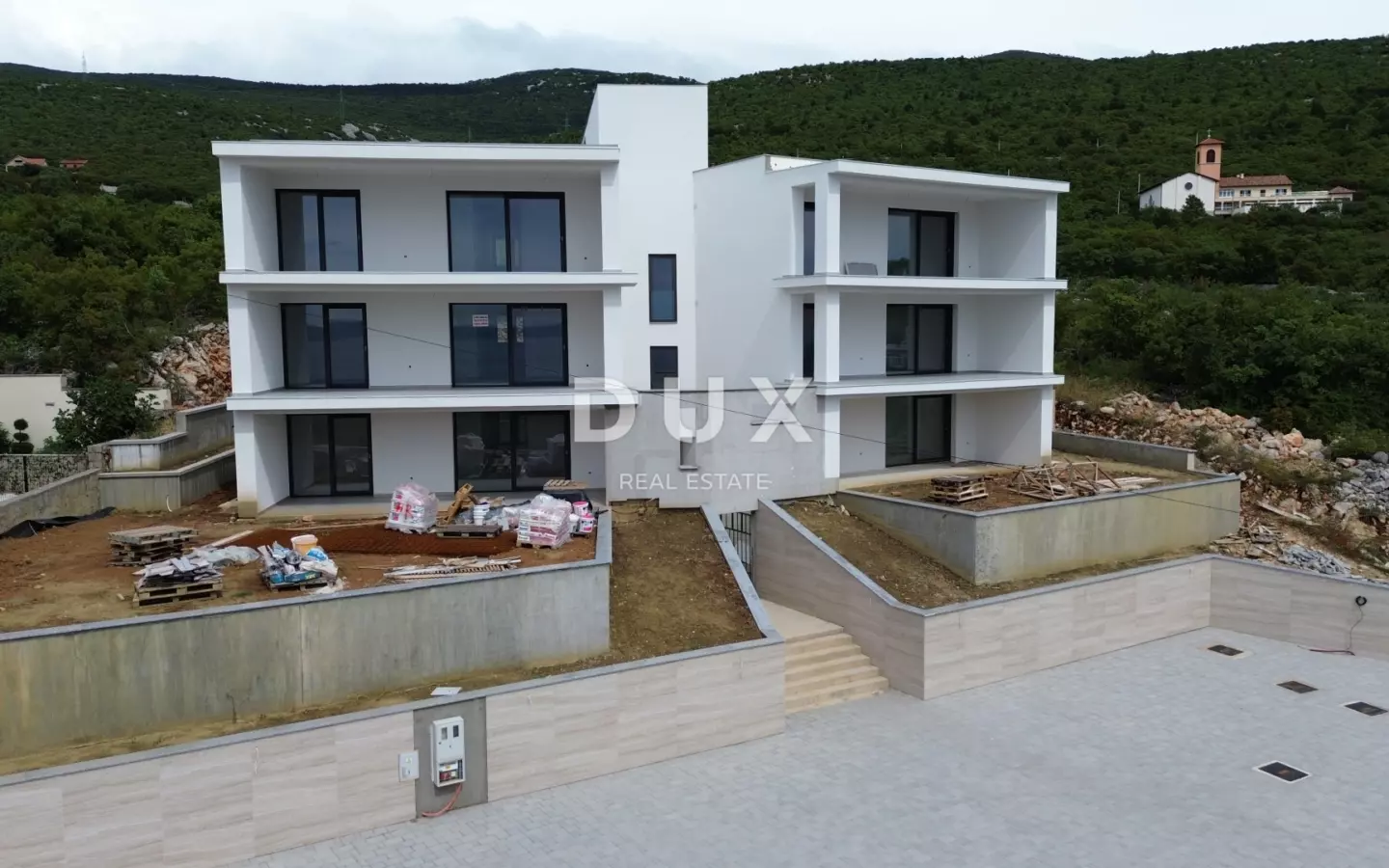 3-bedroom Apartment In Klenovica, Croatia (123 M²)