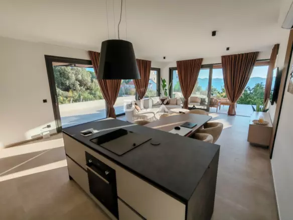 4-bedroom Apartment In Kožino, Croatia (237,79 M²)