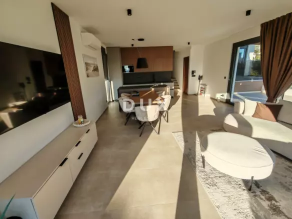 4-bedroom Apartment In Kožino, Croatia (237,79 M²)