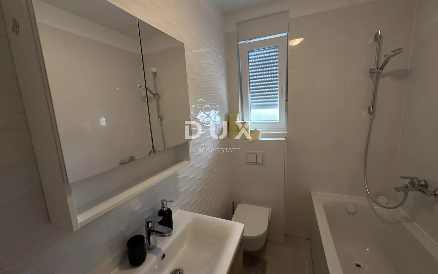 2-bedroom Apartment In Bili Brig, Croatia (90 M²)