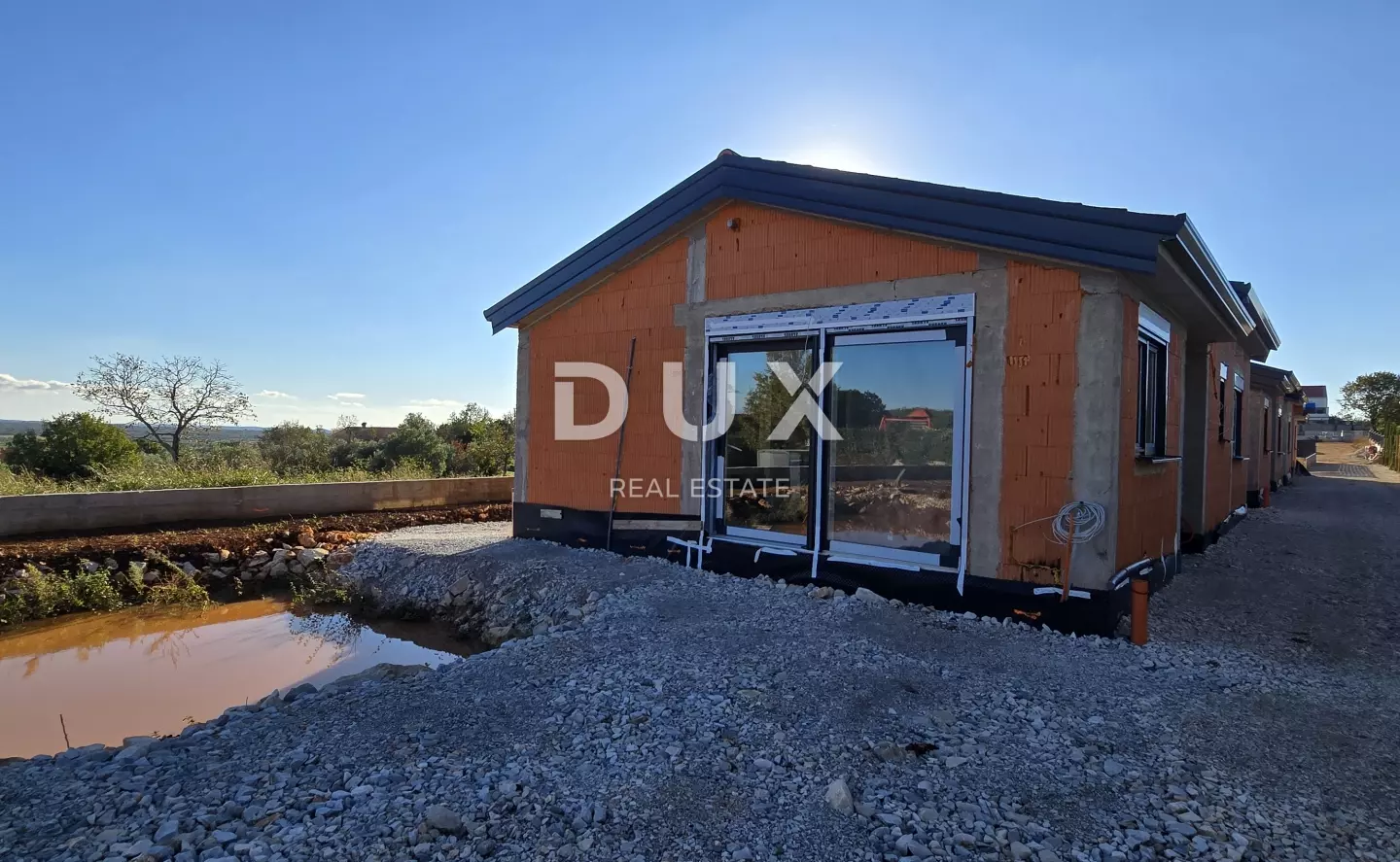 9-bedroom Detached House In Kaštelir, Croatia (330 M²)