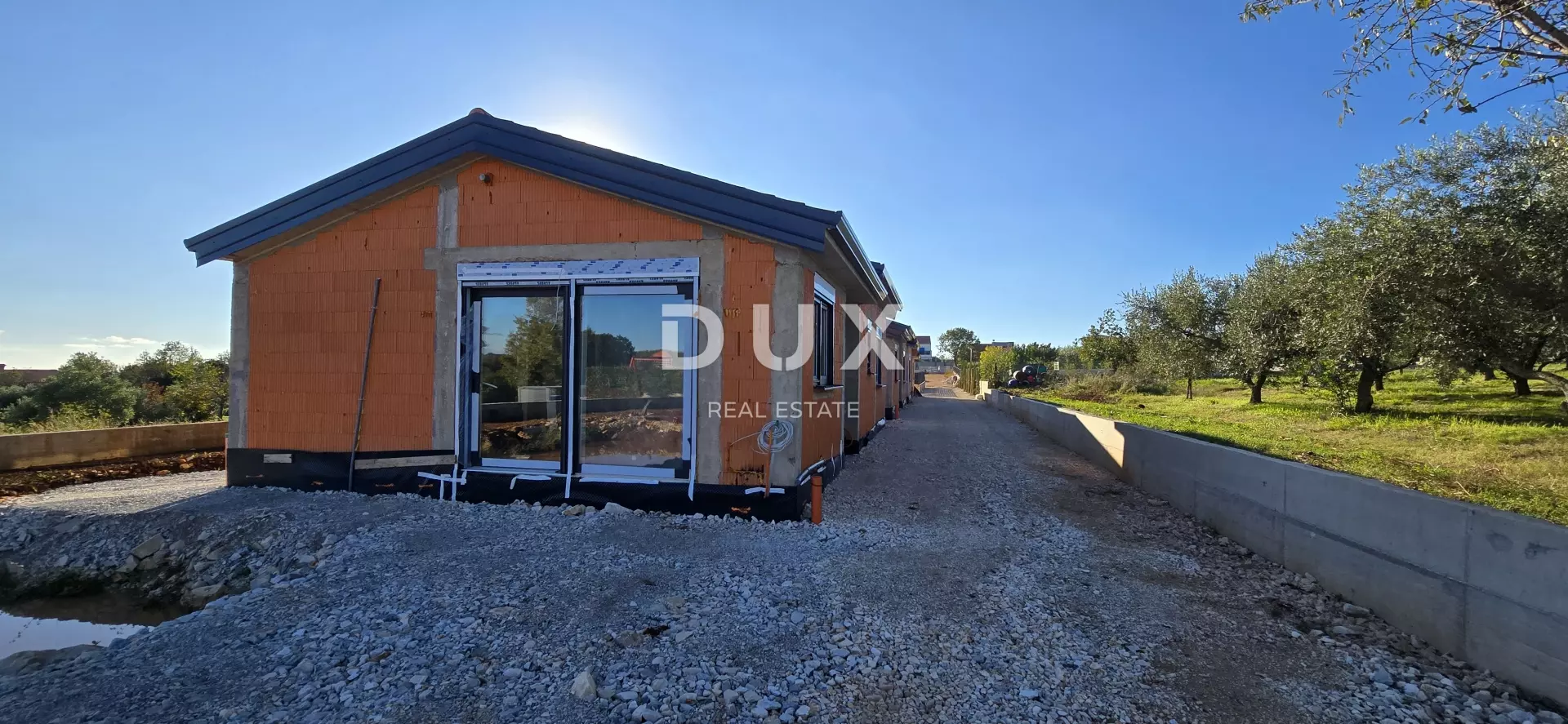 9-bedroom Detached House In Kaštelir, Croatia (330 M²)