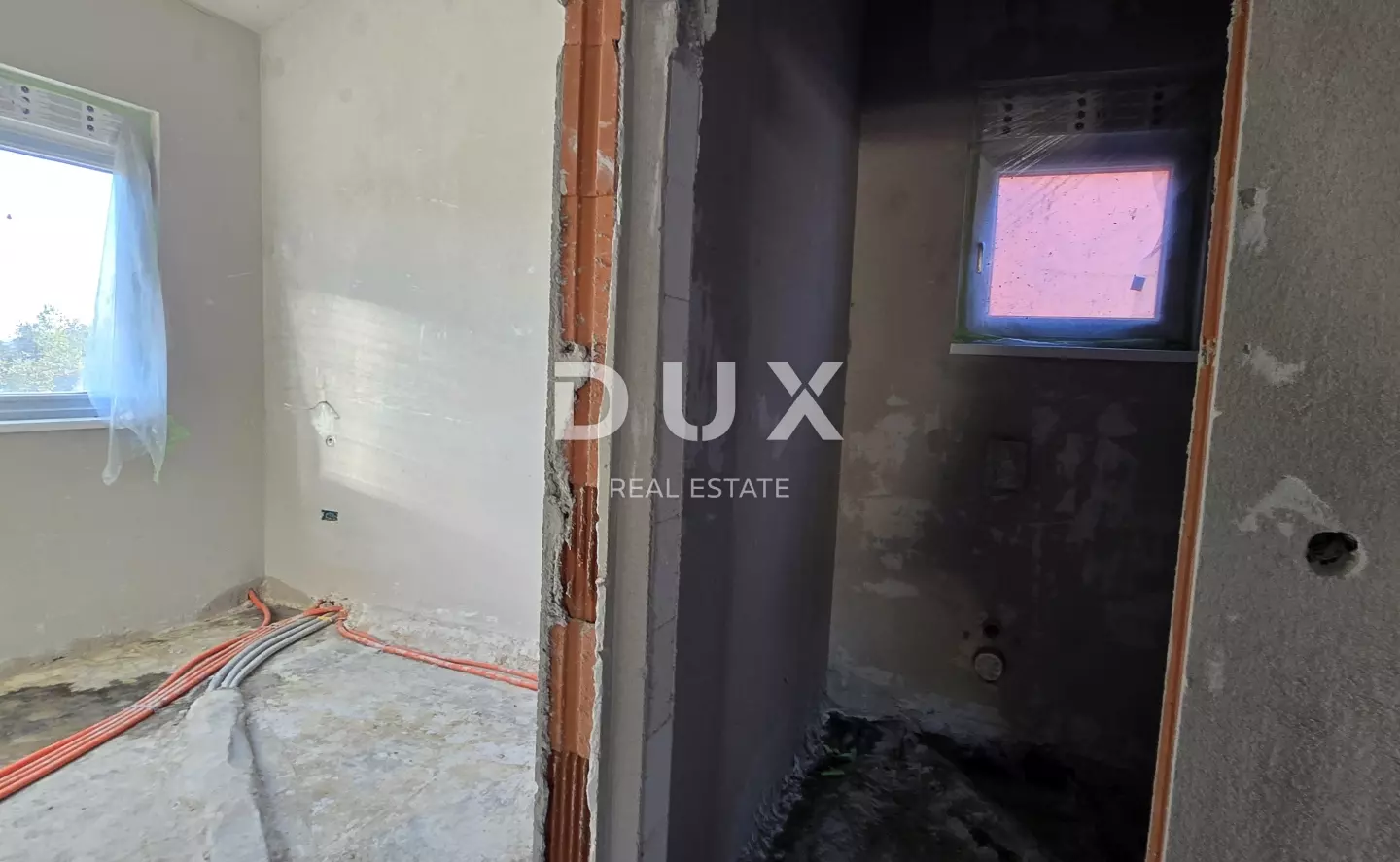 9-bedroom Detached House In Kaštelir, Croatia (330 M²)