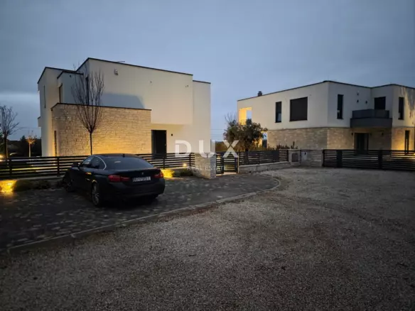 4-bedroom Villa In Poreč, Croatia (243 M²)