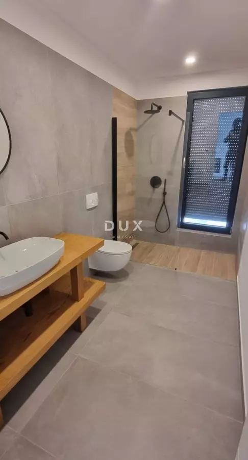 4-bedroom Villa In Poreč, Croatia (243 M²)