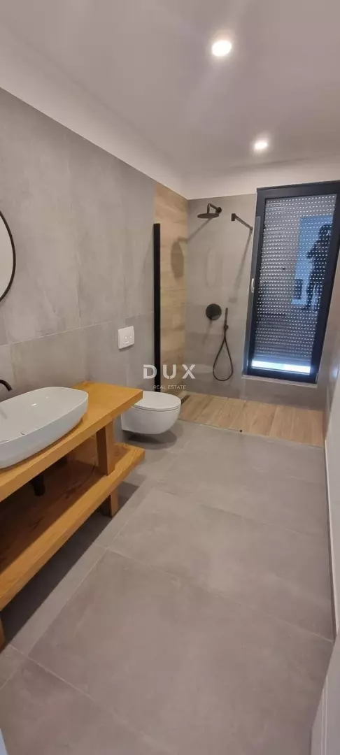 4-bedroom Villa In Poreč, Croatia (243 M²)
