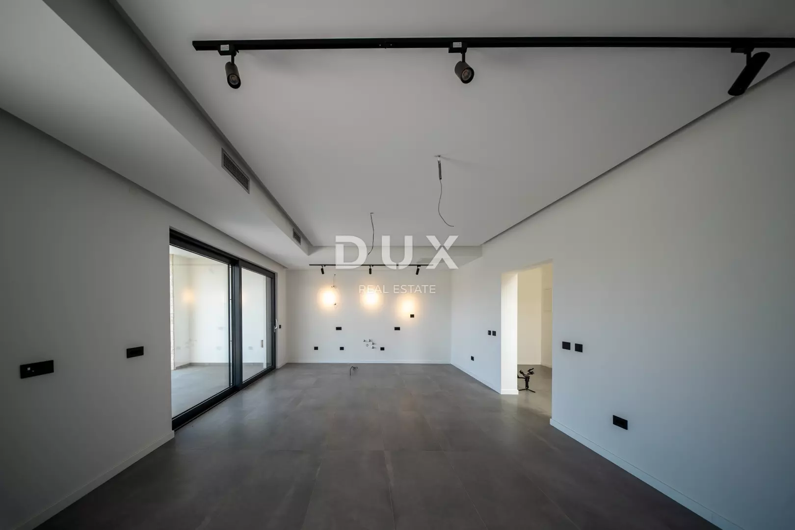 4-bedroom Villa In Poreč, Croatia (234 M²)