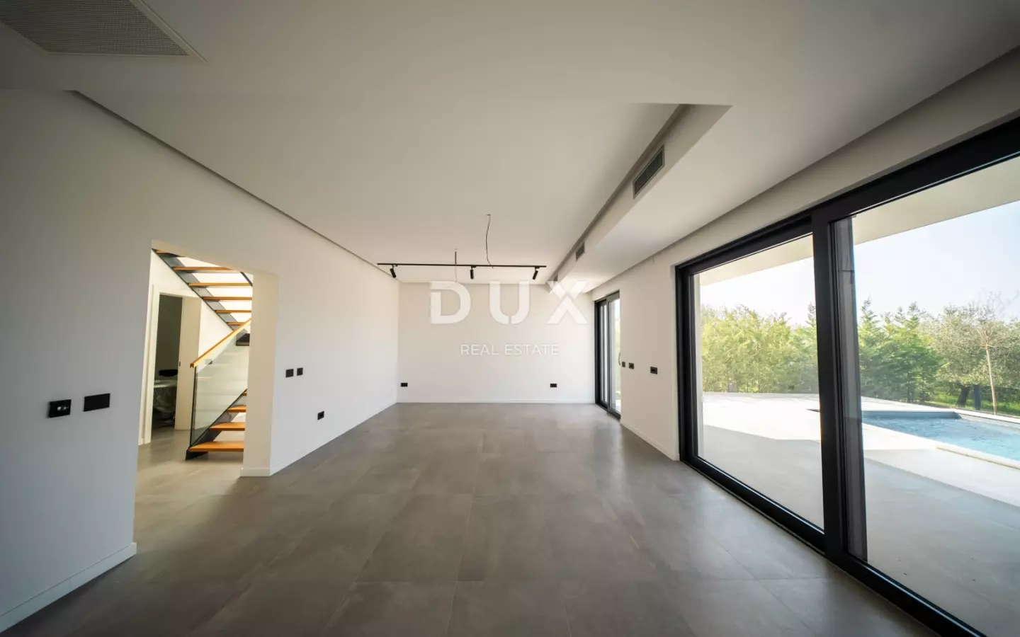 4-bedroom Villa In Poreč, Croatia (234 M²)