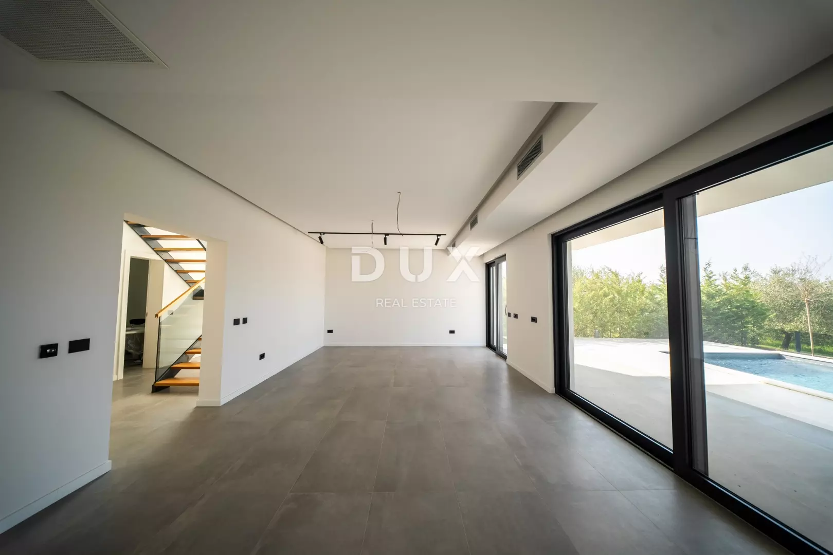 4-bedroom Villa In Poreč, Croatia (234 M²)