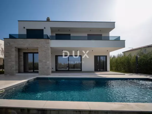 4-bedroom Villa In Poreč, Croatia (234 M²)