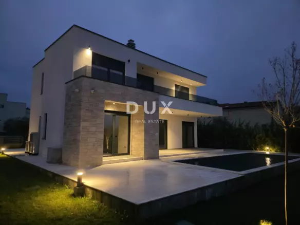 4-bedroom Villa In Poreč, Croatia (234 M²)
