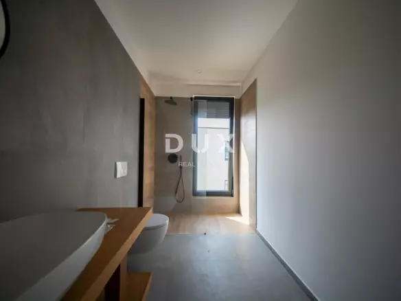 4-bedroom Villa In Poreč, Croatia (243 M²)