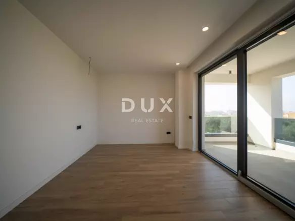 4-bedroom Villa In Poreč, Croatia (243 M²)