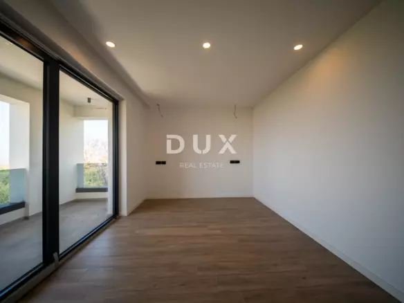 4-bedroom Villa In Poreč, Croatia (243 M²)