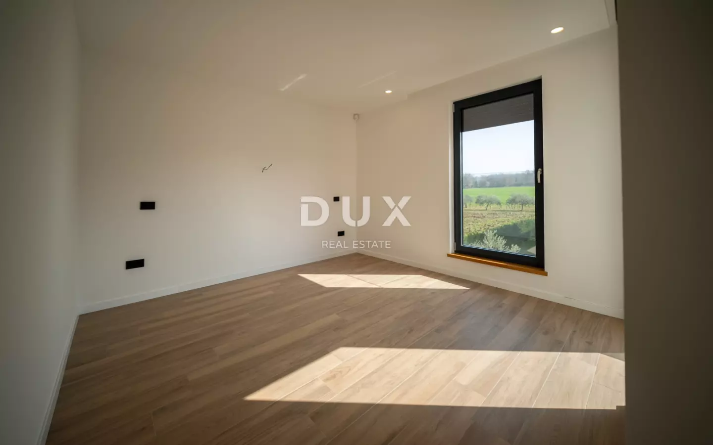 4-bedroom Villa In Poreč, Croatia (243 M²)