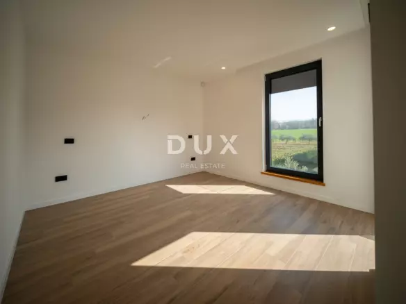 4-bedroom Villa In Poreč, Croatia (243 M²)