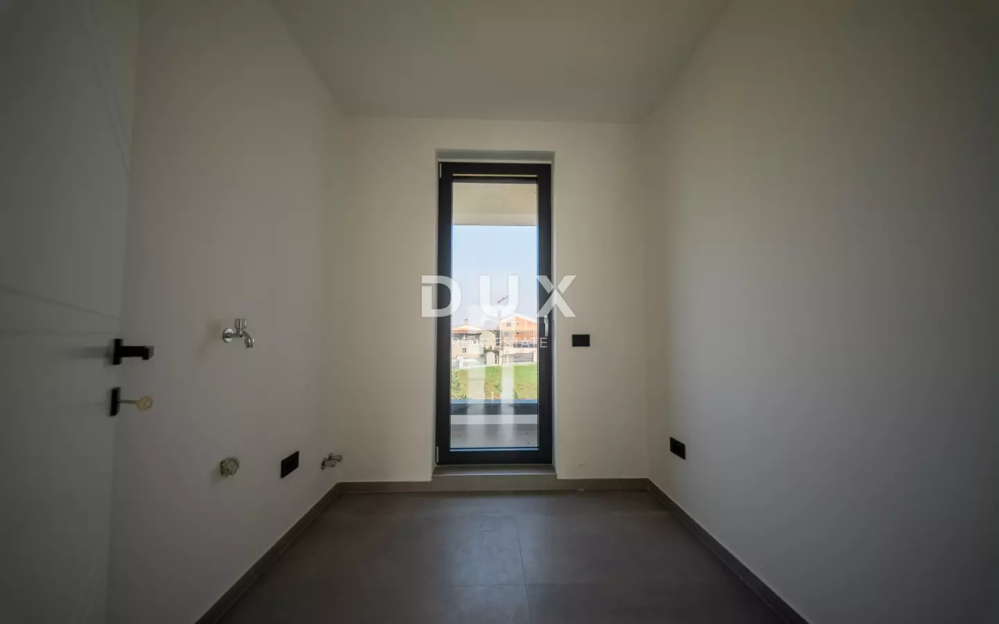 4-bedroom Villa In Poreč, Croatia (243 M²)