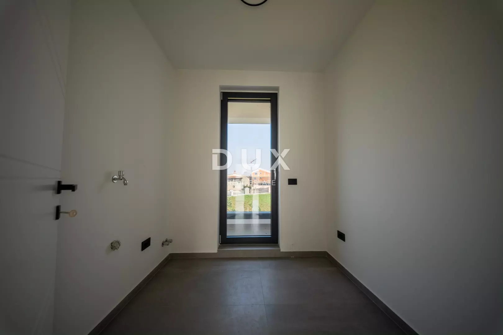 4-bedroom Villa In Poreč, Croatia (243 M²)