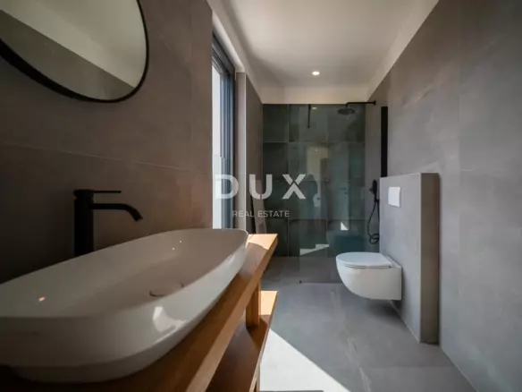 4-bedroom Villa In Poreč, Croatia (243 M²)