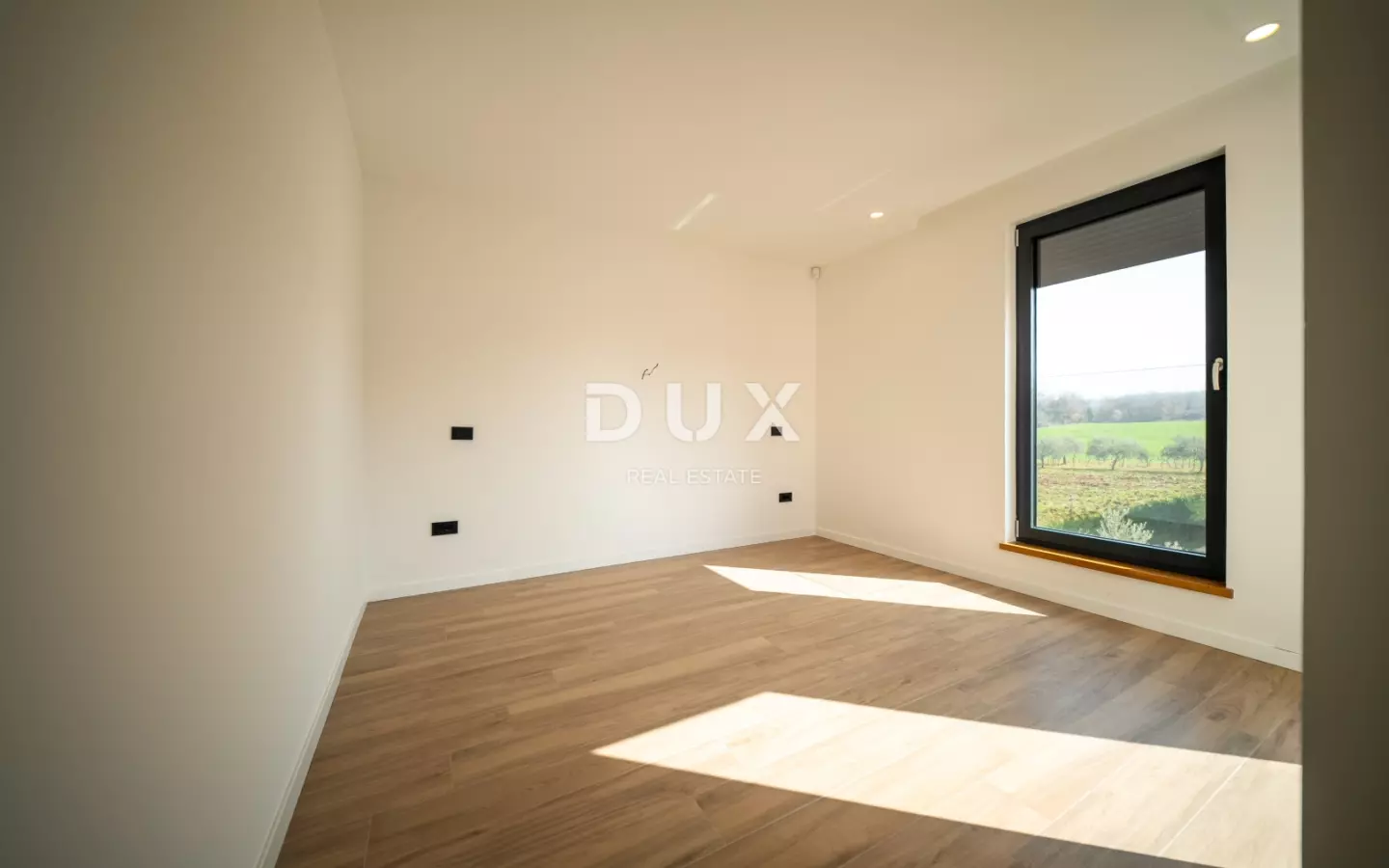 4-bedroom Villa In Poreč, Croatia (243 M²)