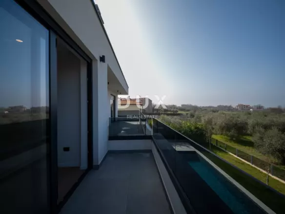 4-bedroom Villa In Poreč, Croatia (243 M²)