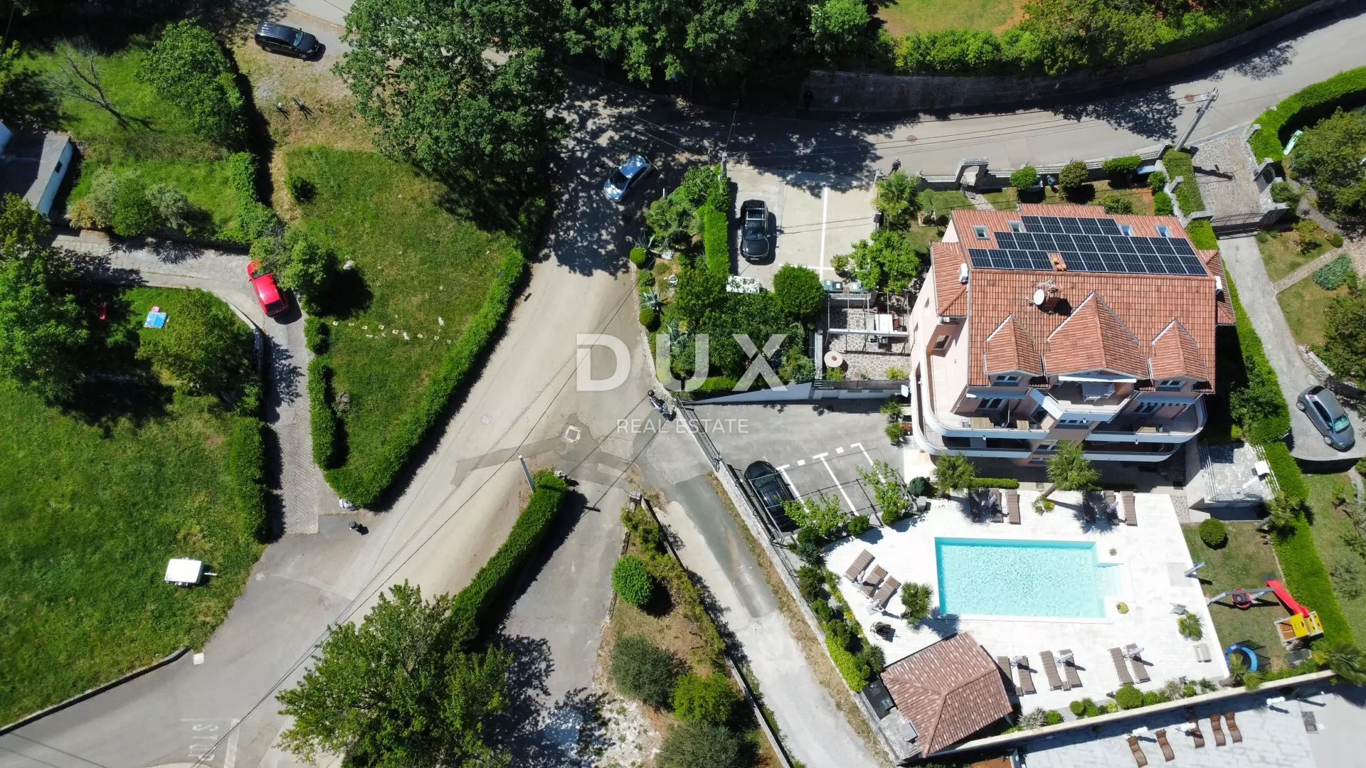 12-bedroom Villa In Oprić, Croatia (500 M²)