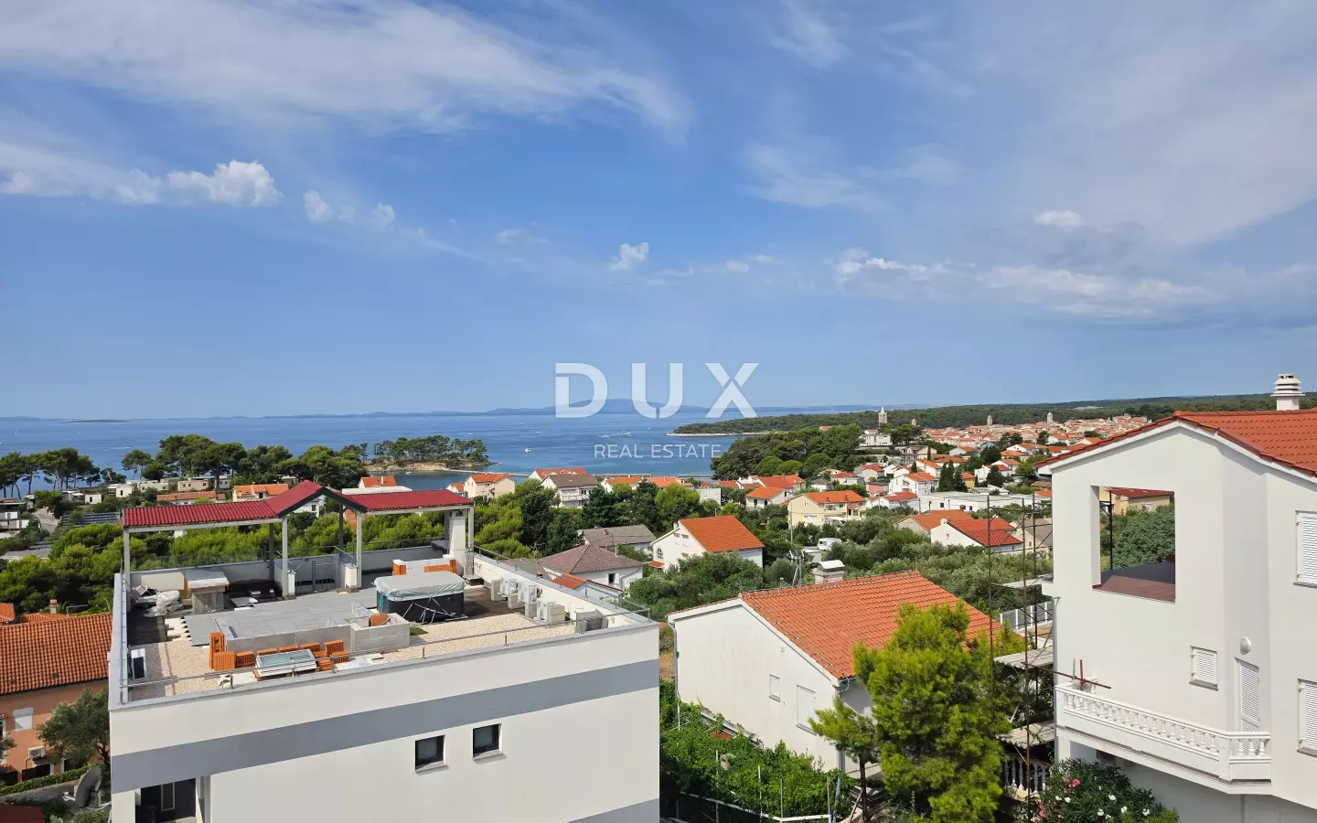 3-bedroom Apartment In Banjol, Croatia (170 M²)