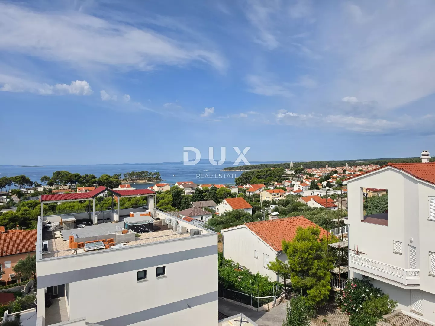 3-bedroom Apartment In Banjol, Croatia (170 M²)