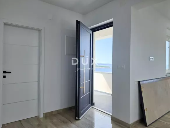 3-bedroom Apartment In Banjol, Croatia (170 M²)