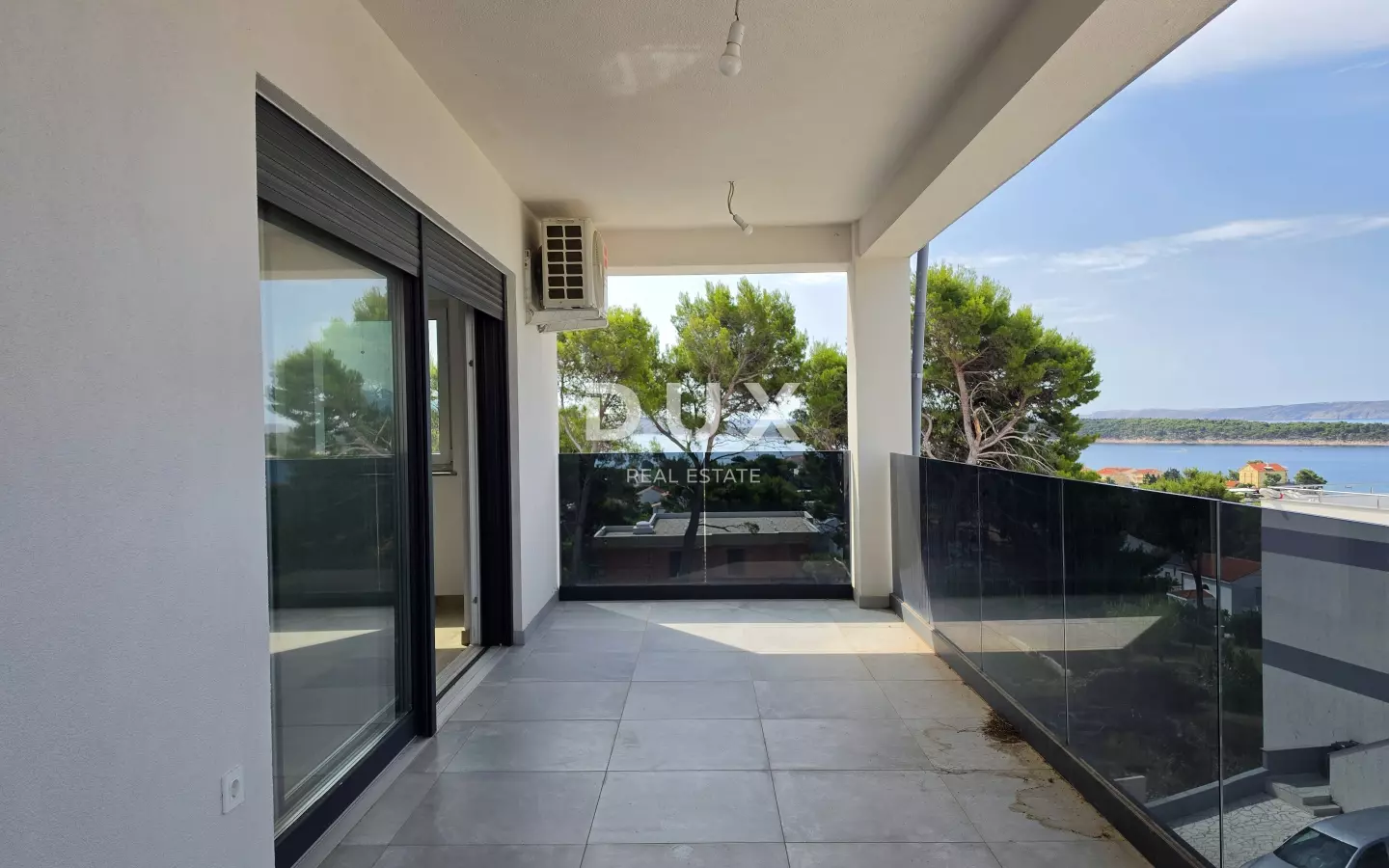 3-bedroom Apartment In Banjol, Croatia (170 M²)