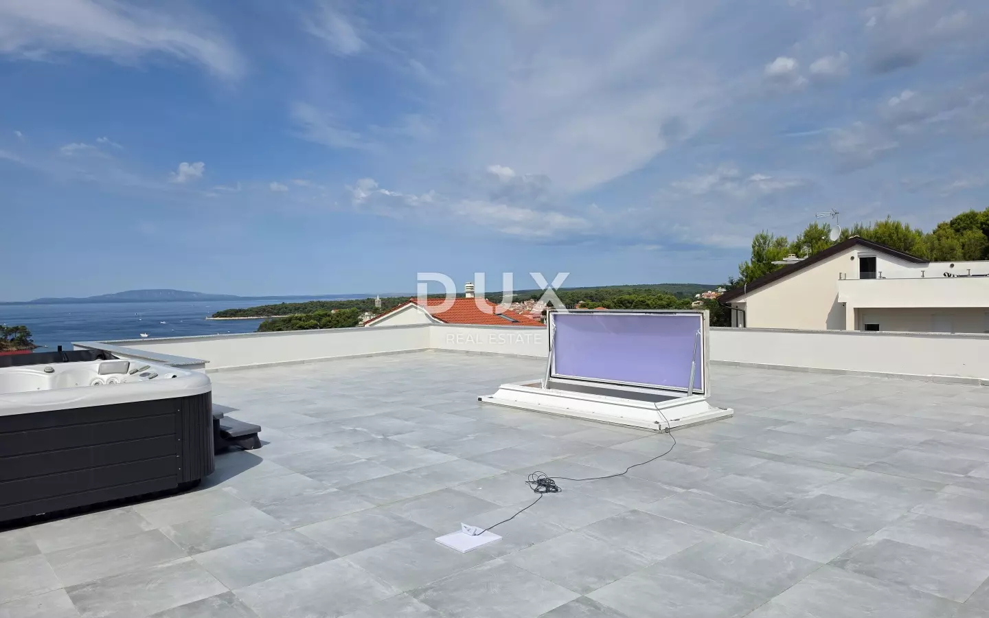 3-bedroom Apartment In Banjol, Croatia (170 M²)