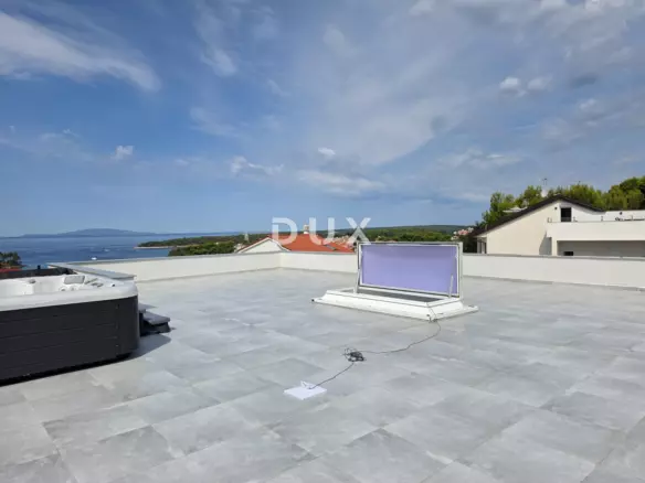 3-bedroom Apartment In Banjol, Croatia (170 M²)