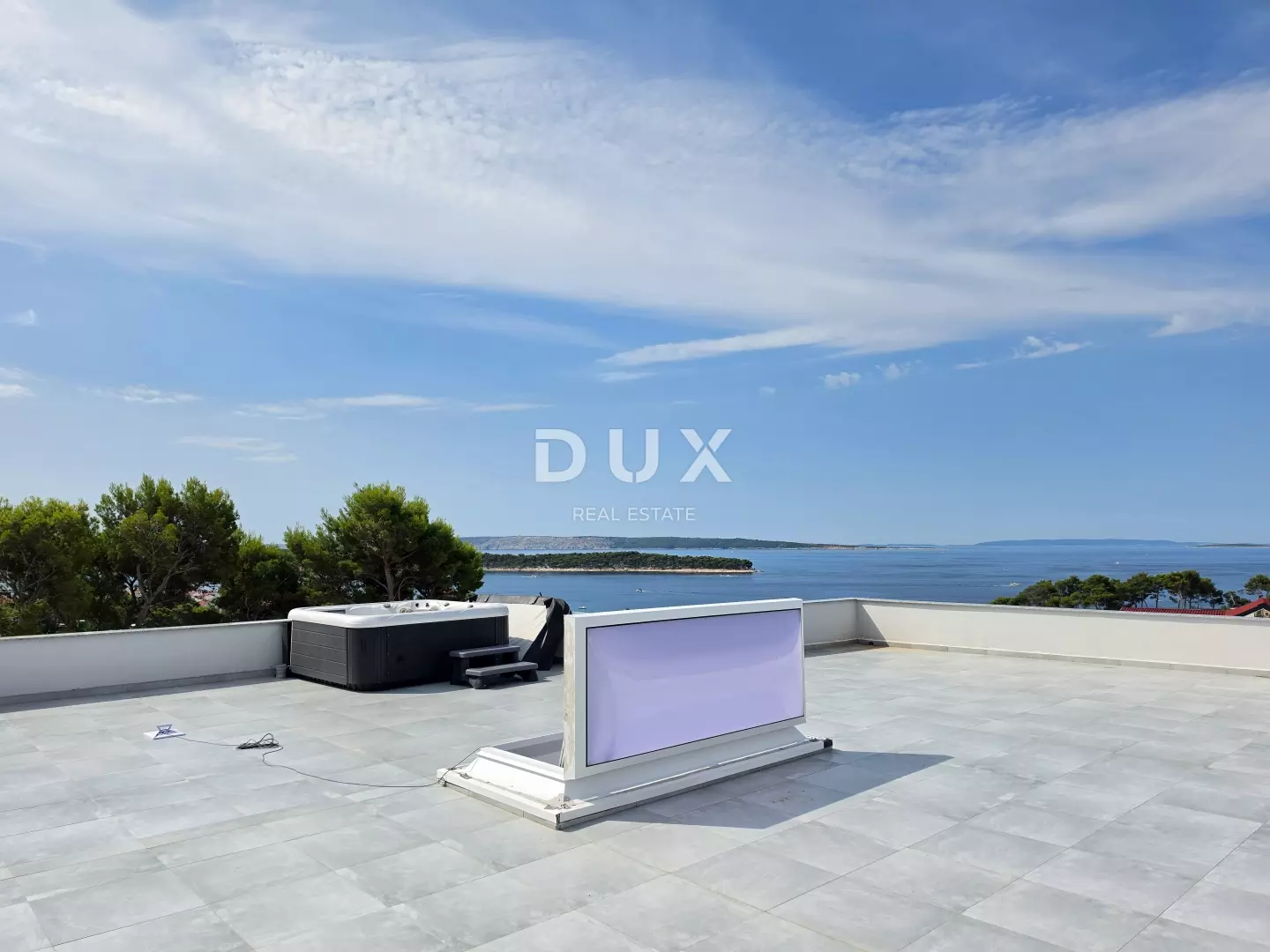 3-bedroom Apartment In Banjol, Croatia (170 M²)