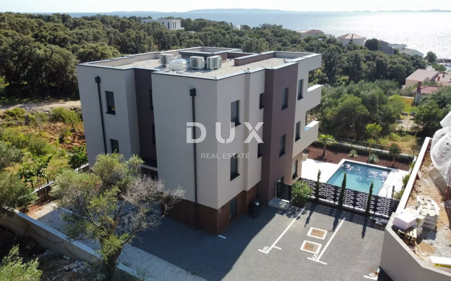 2-bedroom Apartment In Lun, Croatia (104 M²)
