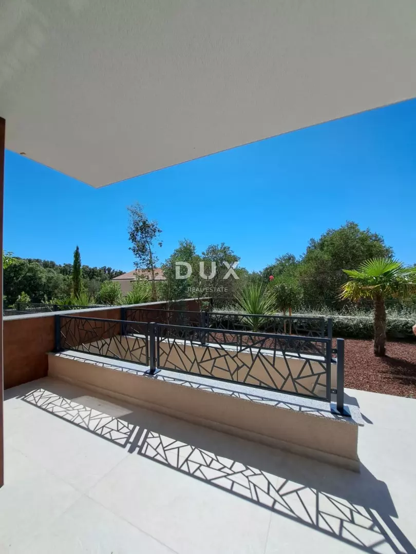 2-bedroom Apartment In Lun, Croatia (123 M²)