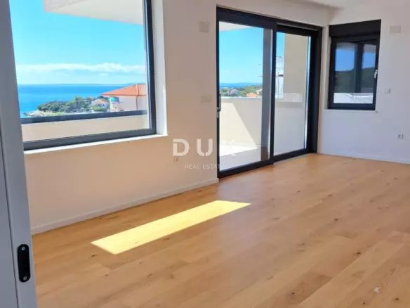 3-bedroom Apartment In Lun, Croatia (123 M²)