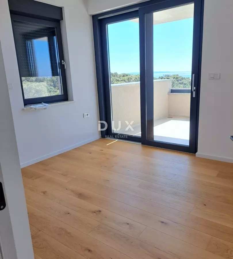 3-bedroom Apartment In Lun, Croatia (123 M²)