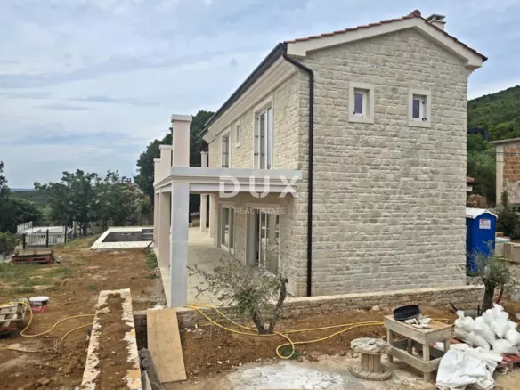 3-bedroom Detached House In Rabac, Croatia (273,34 M²)