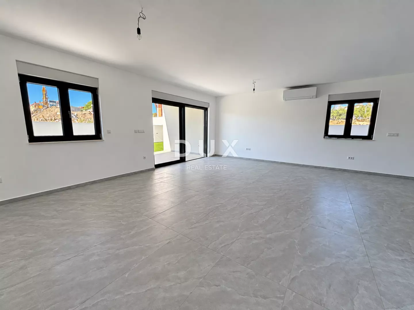 3-bedroom Apartment In Vodice, Croatia (171,38 M²)