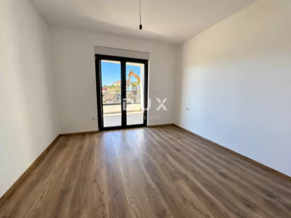 3-bedroom Apartment In Vodice, Croatia (171,38 M²)