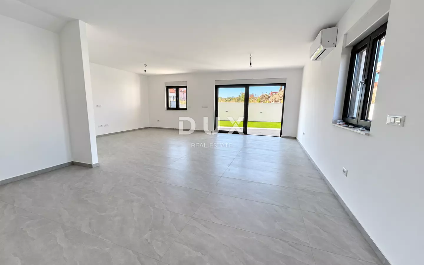 3-bedroom Apartment In Vodice, Croatia (171,38 M²)