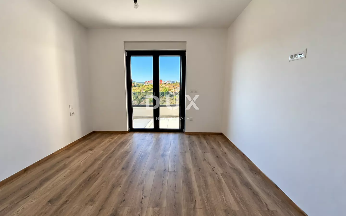 3-bedroom Apartment In Vodice, Croatia (171,38 M²)