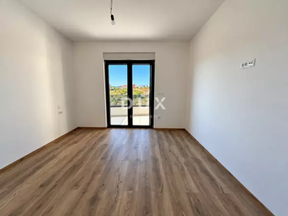 3-bedroom Apartment In Vodice, Croatia (171,38 M²)