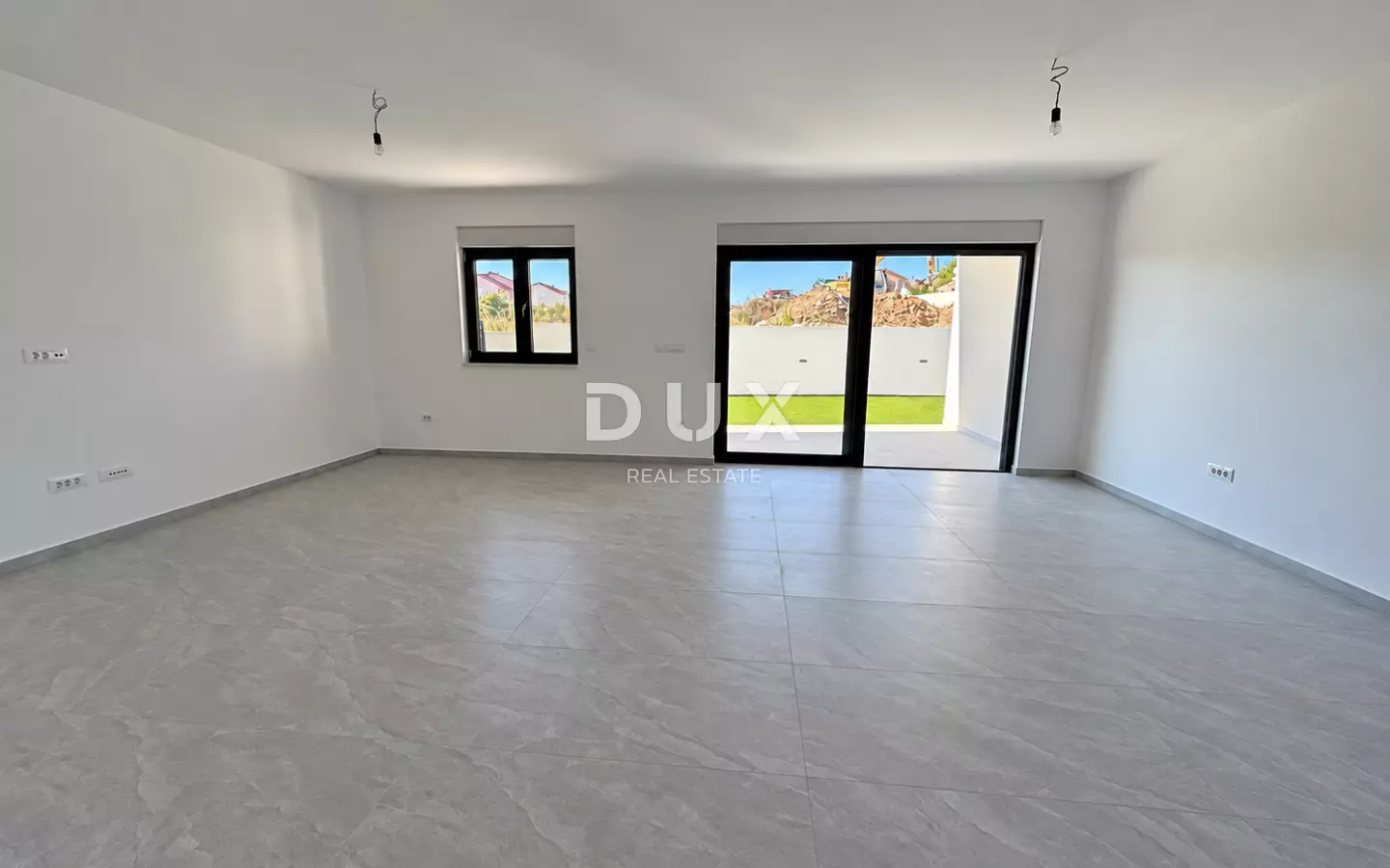 3-bedroom Apartment In Vodice, Croatia (171,38 M²)