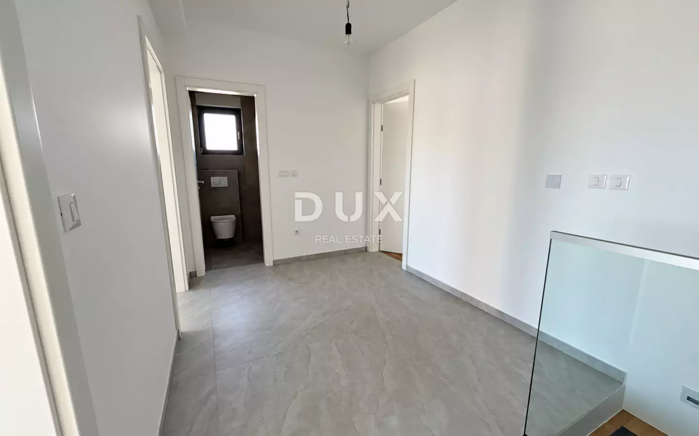 3-bedroom Apartment In Vodice, Croatia (171,38 M²)