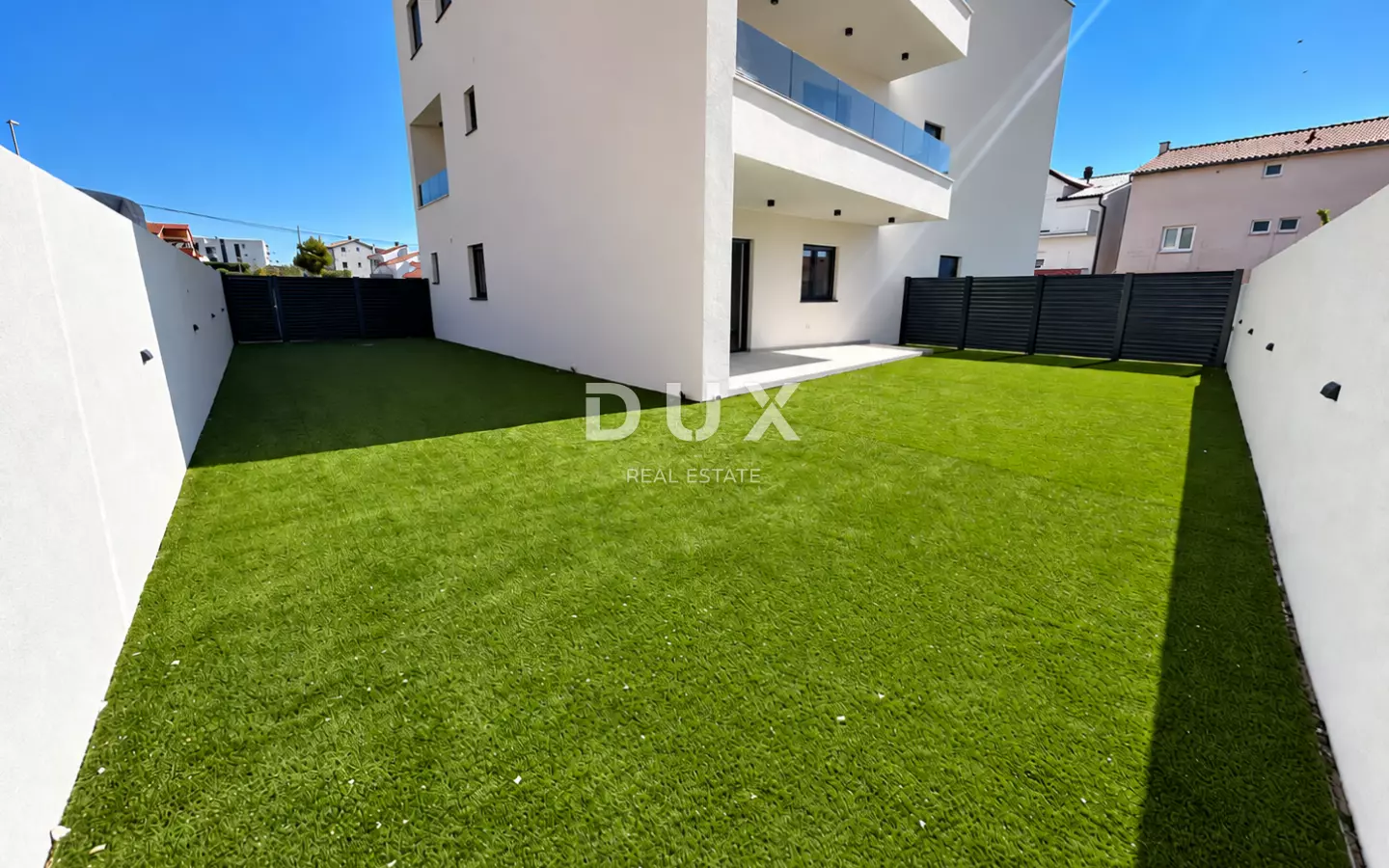3-bedroom Apartment In Vodice, Croatia (171,38 M²)