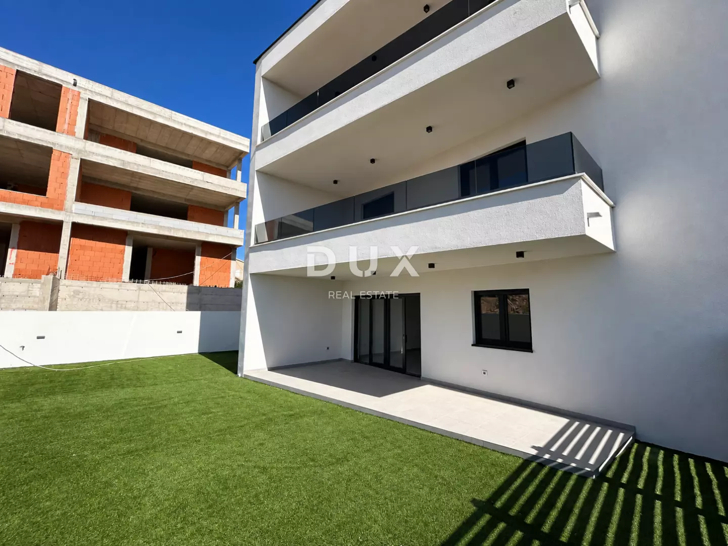 3-bedroom Apartment In Vodice, Croatia (171,38 M²)