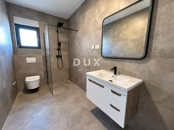 3-bedroom Apartment In Vodice, Croatia (171,38 M²)