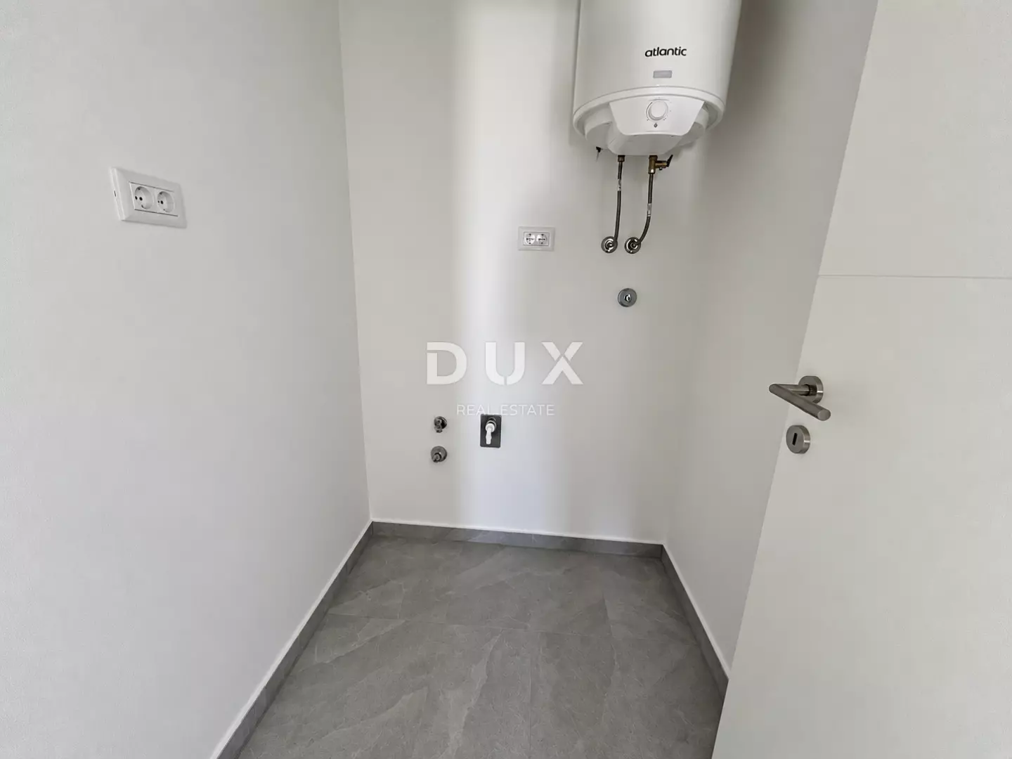 3-bedroom Apartment In Vodice, Croatia (171,38 M²)